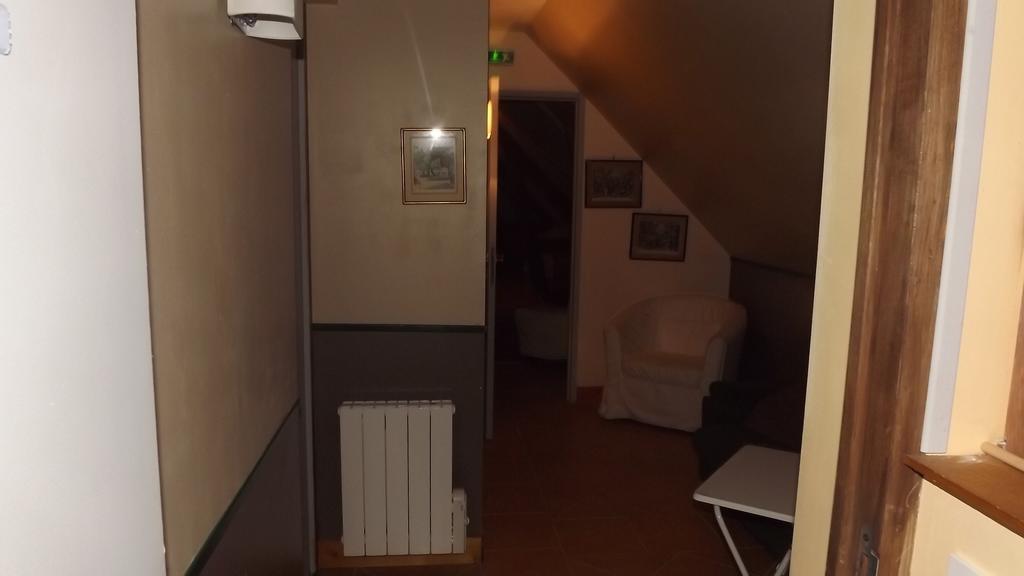 Manoir De Rouesse Hotel Laval  Buitenkant foto